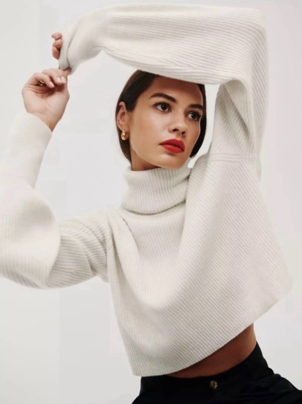 Reformation Cashmere Cropped Ribbed Turtleneck Sweater in Cream